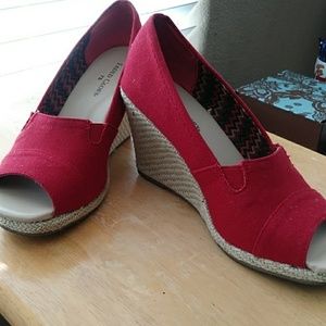 Shoe